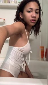 Bodysuit Bath Strip by tinybabysmol