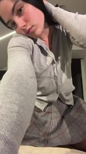 Boobs Brunette Teen by Ndinayios