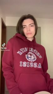 Brunette Beautiful Natural tits by lizfermini