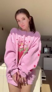Brunette Challenge Naked by annaplusone