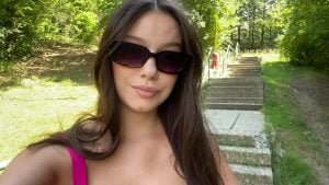 Brunette Glasses Tanlines by mayammy