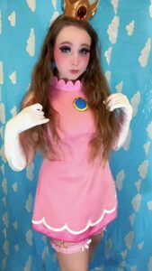 Cosplay Pretty Non nude by thespacebimbo