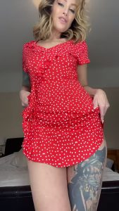 Flashing Milf Mom by pinporn