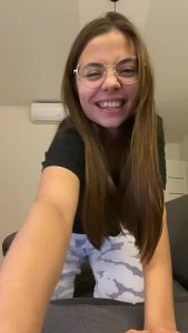 Glasses Dancing Booty by irmawiters