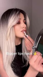 Lips Lipstick Latina by anneliaaa