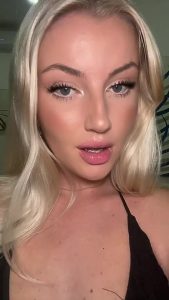 Lipstick Precum Makeup by elsathora