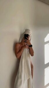 Milf Strip Titty drop by anasta po93