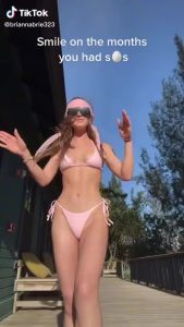 Model Erotic Swimsuit by briannabrie