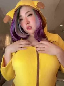 Natural tits Japanese Cosplay by ravirin live