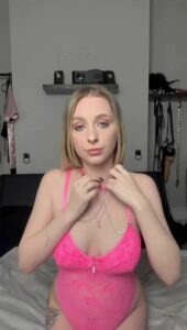 Onlyfans Natural tits Milf by deedeexo02