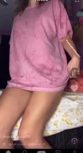 Seduction Tiktok Topless by suck a saurus