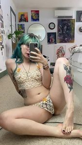 Selfie Informal Solo by heidiv