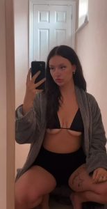 Selfie Mirror Seduction by loverileyray