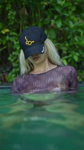 Showing boobs Wet Braless by candygrettel