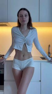 Skinny Small tits Erotic by quinn rhoades