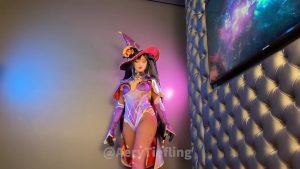 Tease Cosplay Ass by aerytiefling