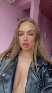 Teen Onlyfans Boobs by maria.gmail