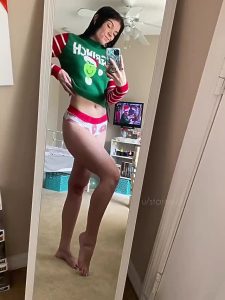 Tits Mirror Selfie by starrleaf