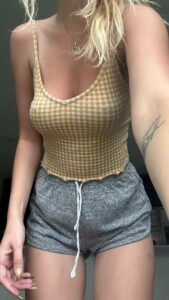Titty drop Natural Nipple piercing by msbarbie69