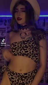Young Babe Tiktok by MisakiLight
