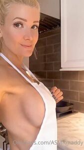 Asmr Maddy Sideboob
