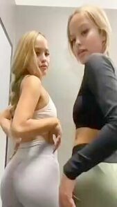 Blonde Twins