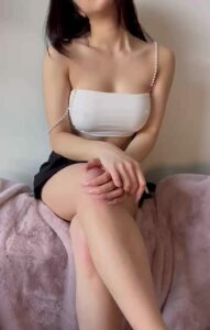 Brunette Webcam Showing boobs by yvnnca
