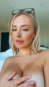 Corinna Kopf Boobs 29 November 2021
