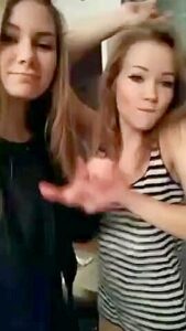 Cute Dancing