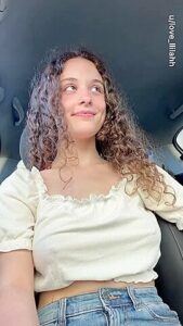 Cutie Showing Her Nice Tits In The Car