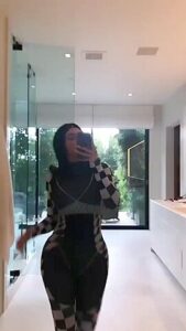 Excellent Xxx Scene Vertical Video Fantastic Unique With Kylie Jenner