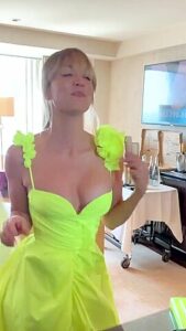 Fabulous Porn Video Milf Incredible Take A Look With Kaley Cuoco
