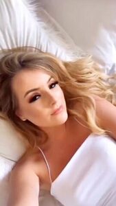 Flawless Teen Body On Snapchat Stories