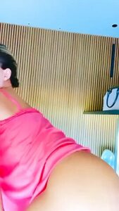 Grazi Mourao Ass Shaking