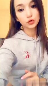 Hot Girl 2 1