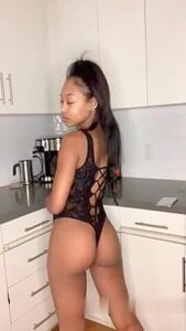 Hot Girl 2