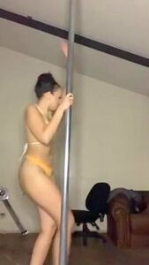 Hottest Adult Scene Vertical Video Try To Watch For Only For You 2