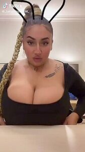 Hottest Sex Video Milf Try To Watch For Only Here