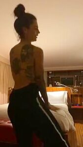Insta Live 103