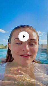Megnutt02 Topless