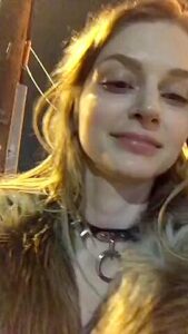Nadya Public