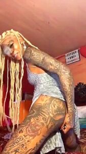 Pretty Ig Live