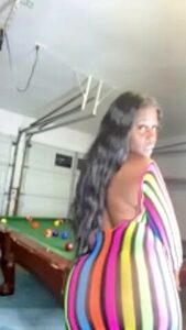 Shooting Pool Wit No Panties