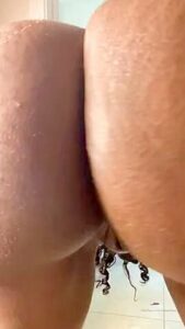 Showing How Good That Pussy Is From The Back