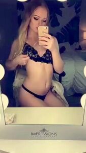 Snapchat Teen Shows Her Tiny Titties