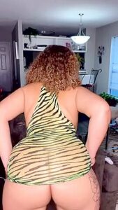 Thick Light Skin Snap Juggsjennifer13