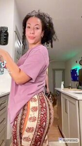 Amazing Xxx Clip Milf Incredible Watch It