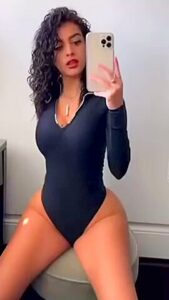 Curly Hair Fabulous Sex Scene Milf Watch Pretty One