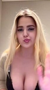Excellent Sex Scene Milf Hot Uncut