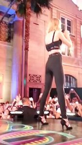 Hottest Adult Movie Vertical Video Watch Check It Taylor Swift